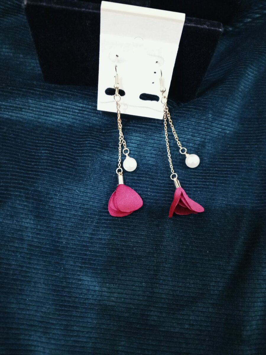 Flower chain ear rings