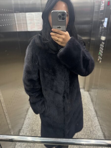 Продаю шубу цена договорная