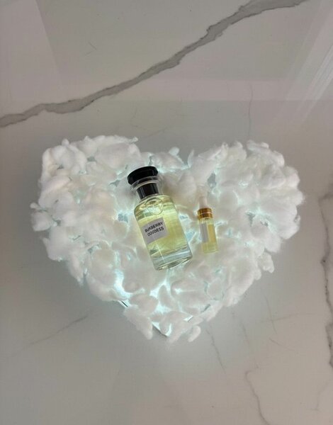 Burberry goddess et un autre