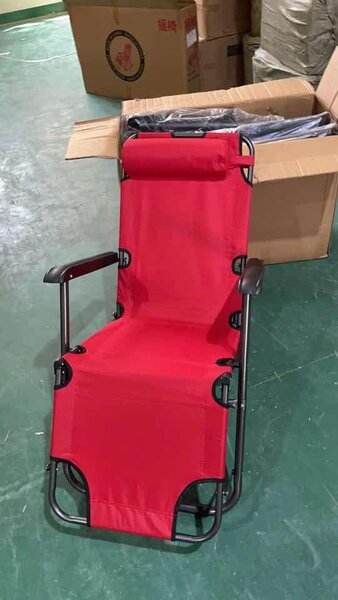 Chaise pliante relaxe confortable rouge