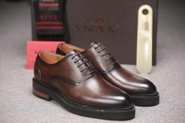 Chaussures en cuir élégantes