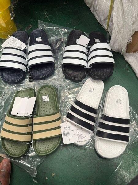 Sandales confortables à rayures