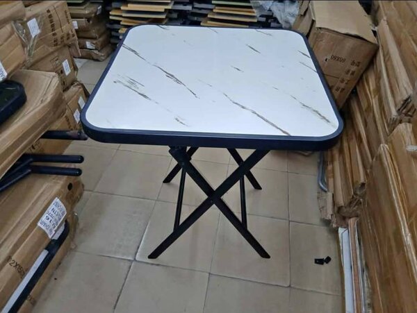 Table pliante carrée marbre