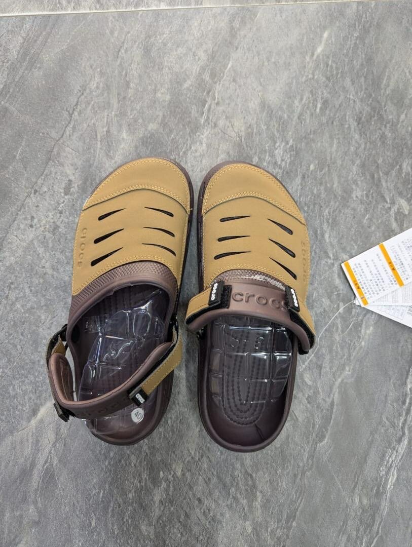 MensCrocs