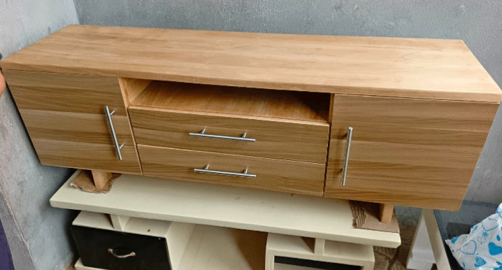 Meuble TV en bois moderne