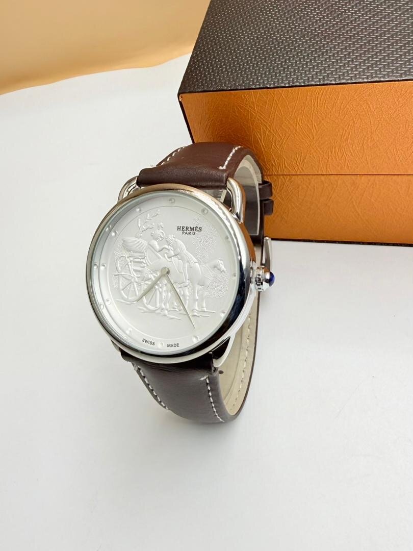 Montre classique en cuir