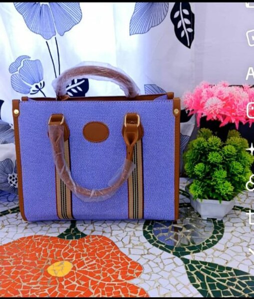 Sac à main élégant en toile