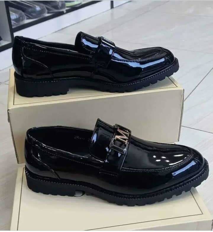 Men's smart shoes