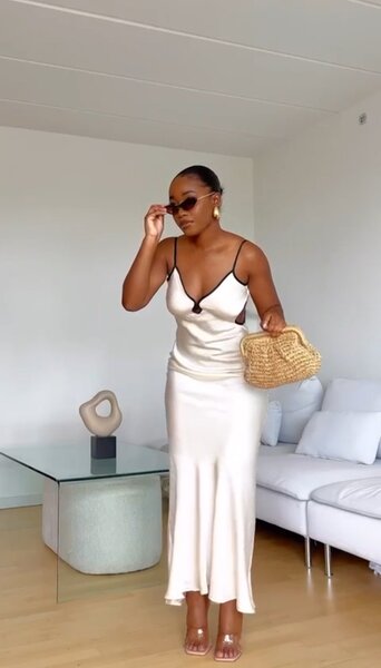 Chic robe disponible