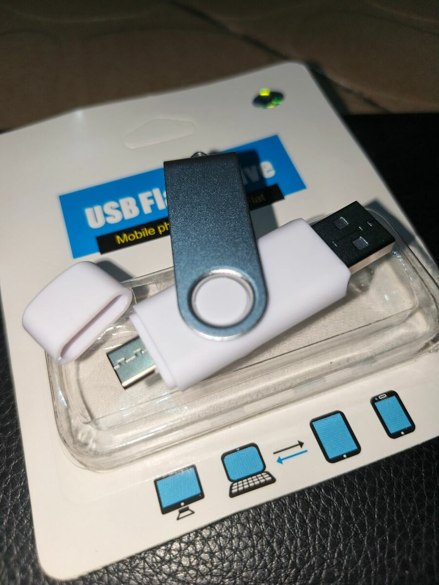 4 GB - Clé USB 3.0 (2 en 1)