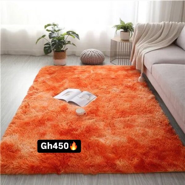 Fluffy carpet orange