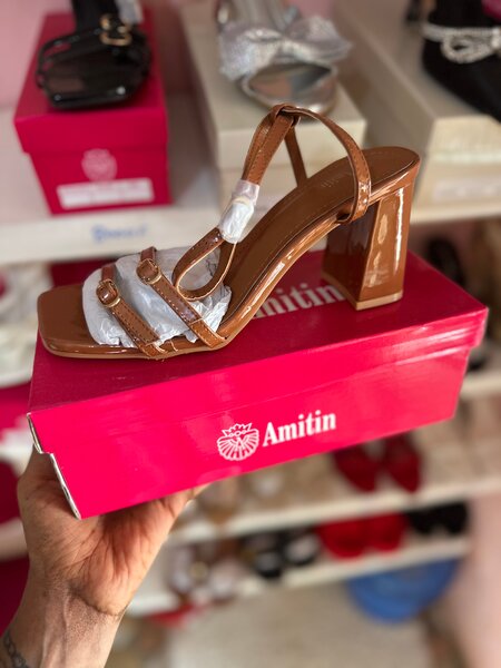 Sandales à talons élégantes