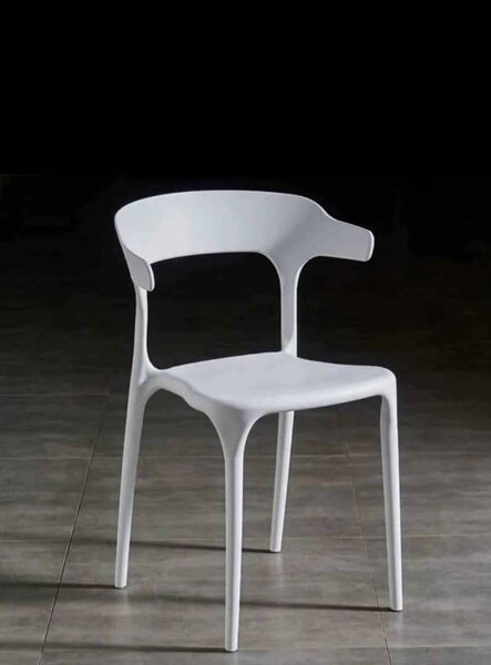 Chaise blanche moderne