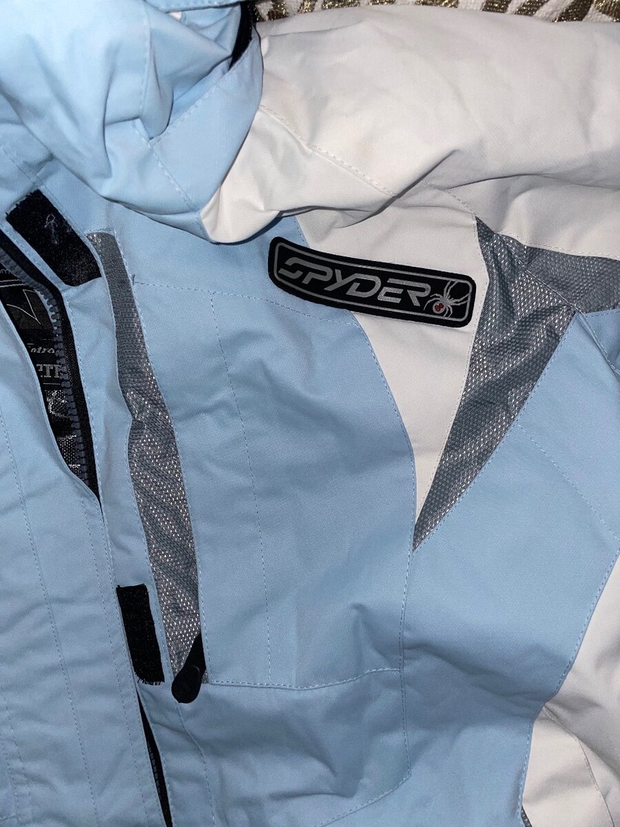 Новая куртка Spyder
