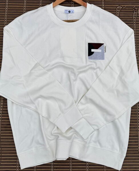 Sweatshirt blanc stylé