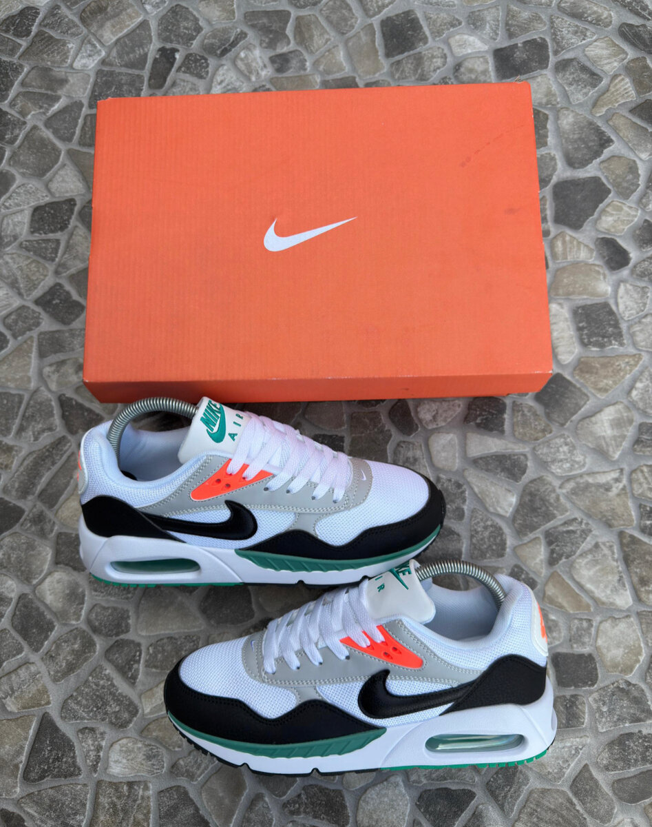 Sneakers élégantes en édition limitée