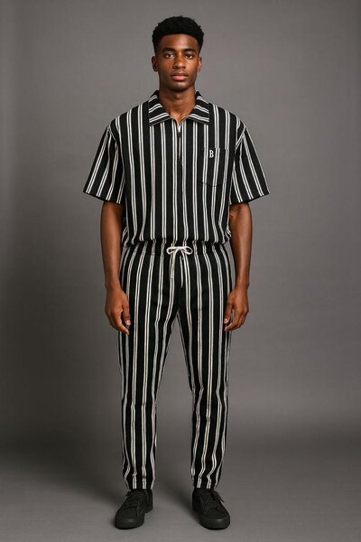 Ensemble chemise et pantalon rayé