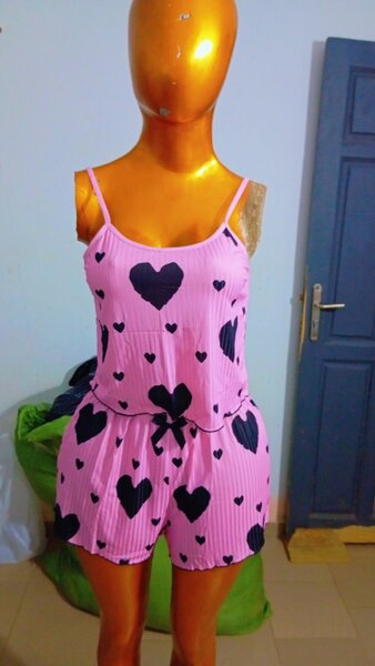 Pyjama court à cœurs