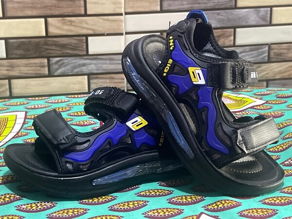 Boys sandal
