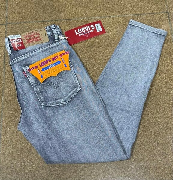 Jeans simple de qualité