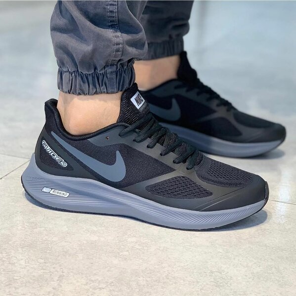 Chaussures de sport Nike noires