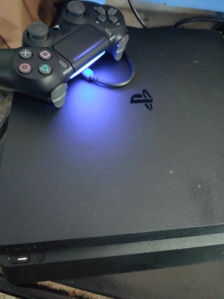 Sony Slim PlayStation 4 UK