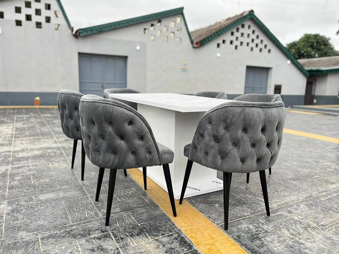 Dinning Table & Chairs