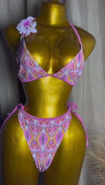 Bikini coloré géométrique