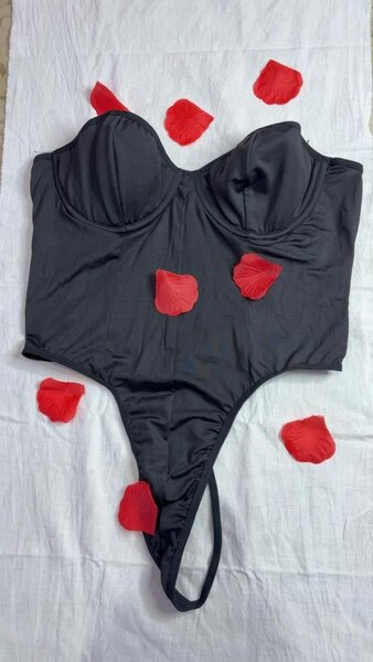 Body sexy noir pour femme