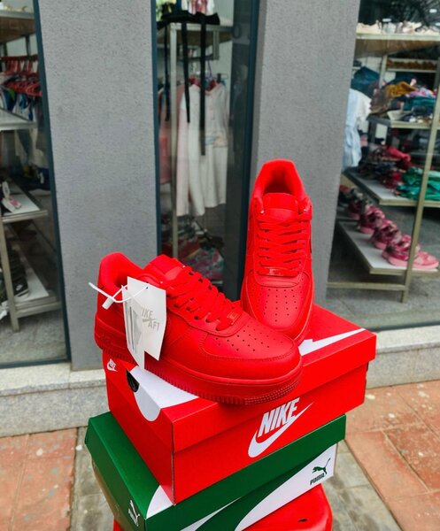 Air forces one red