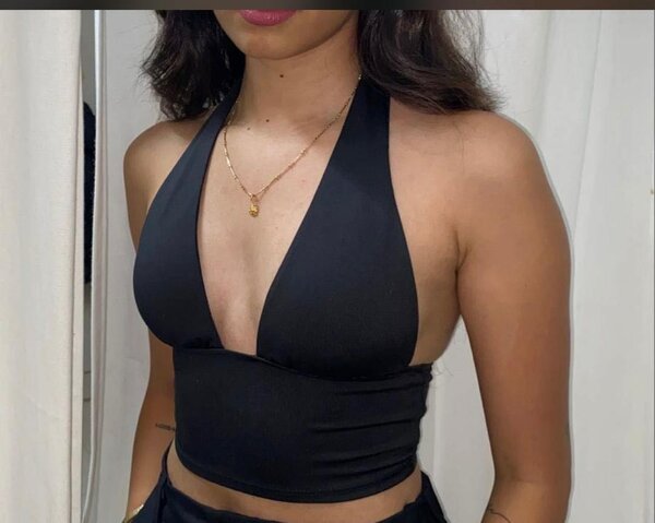 Haut court noir élégante