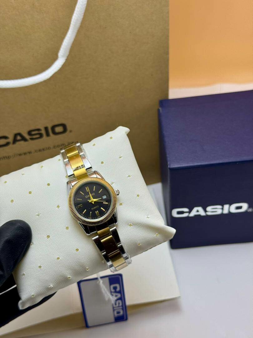 MONTRE LUXE DAME CASIO