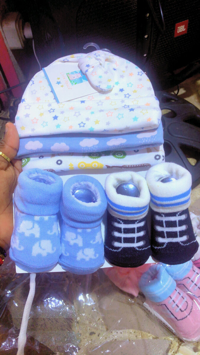 Chaussons Bébé avec Bonnets