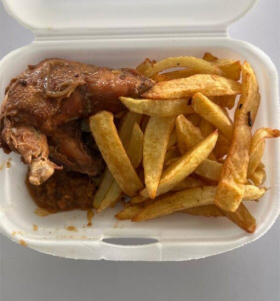 Poulet rôti avec frites