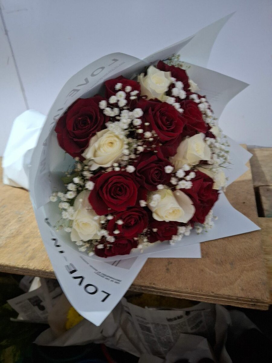 Bouquet de Roses Éblouissantes