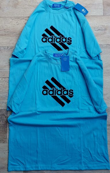 T-shirt Adidas graphique bleue