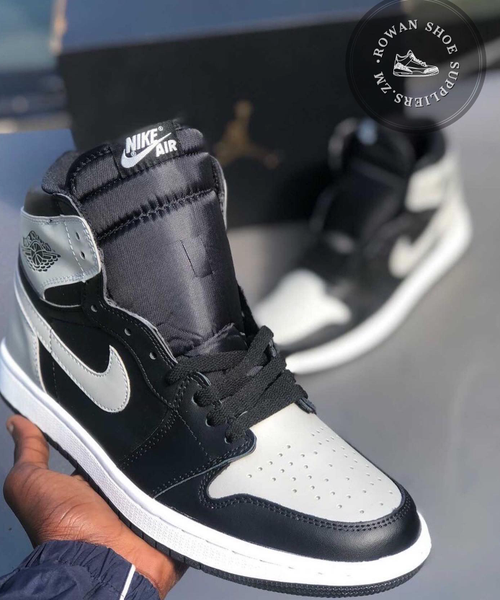 SNEAKERS AIR JORDAN -Sizes:40-45 black and white