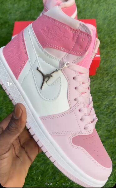 Jordan 1 rose