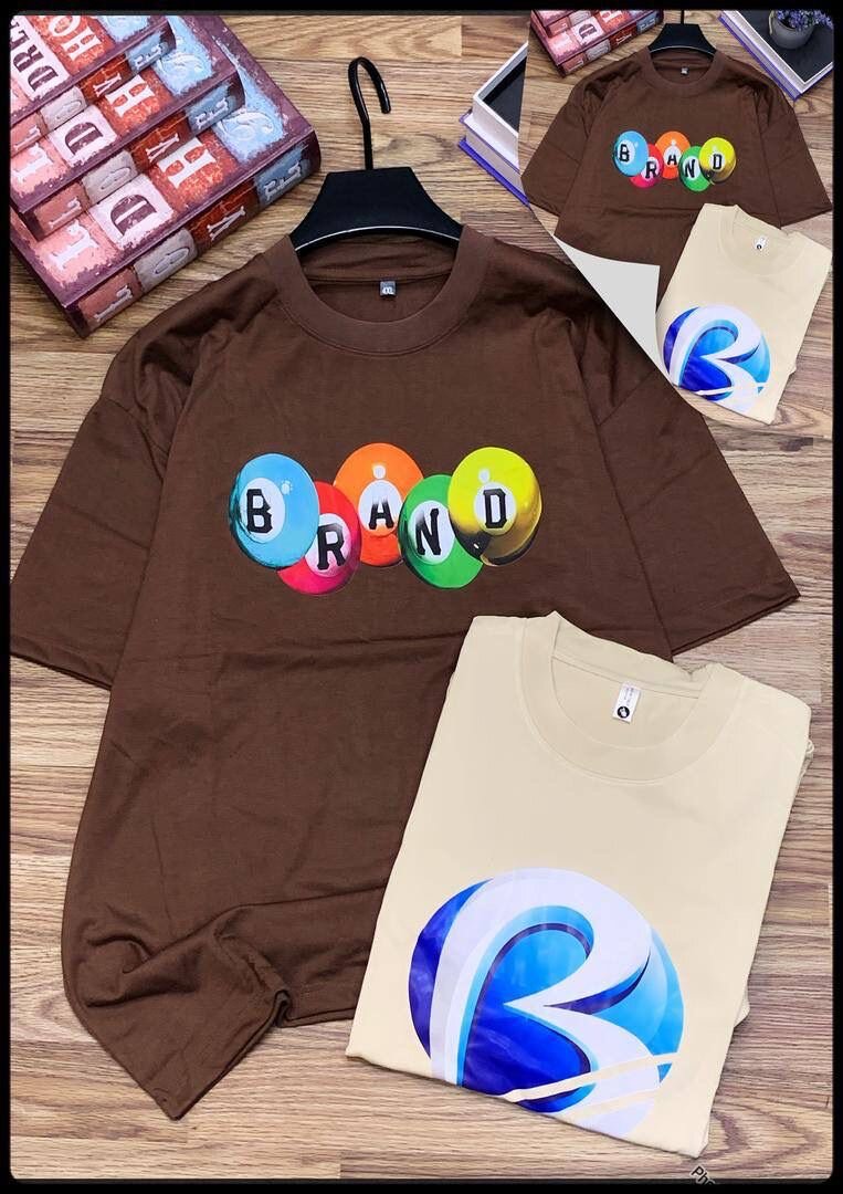 T-Shirt à Logo Stylisé