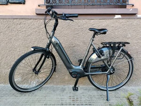 Vélo électrique urbain moderne