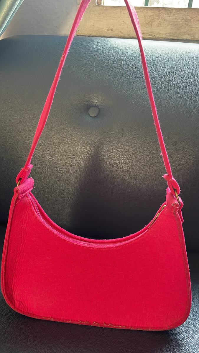 Sac à main en toile rose élégant