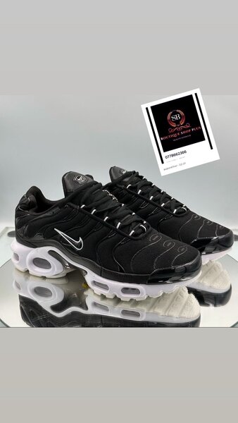 Basket NIKE TN authentique dans carton