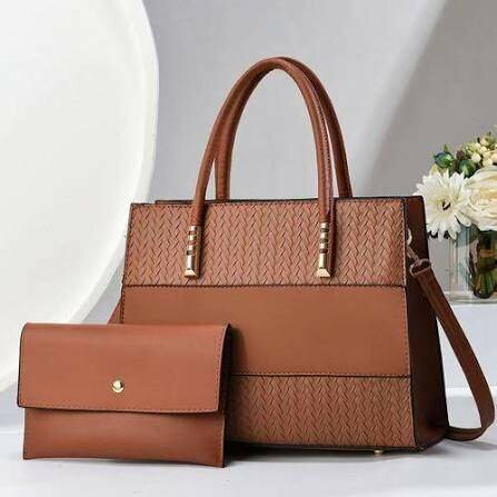 Sac à main élégant avec pochette