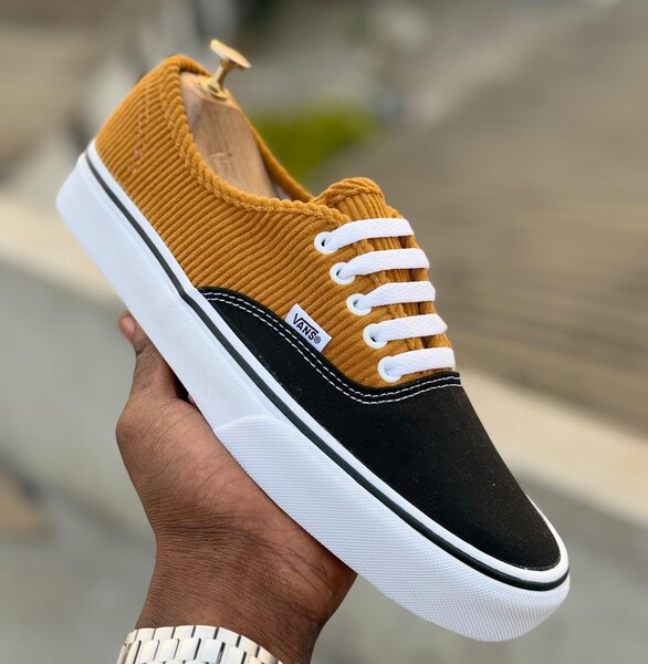Vans Authentique