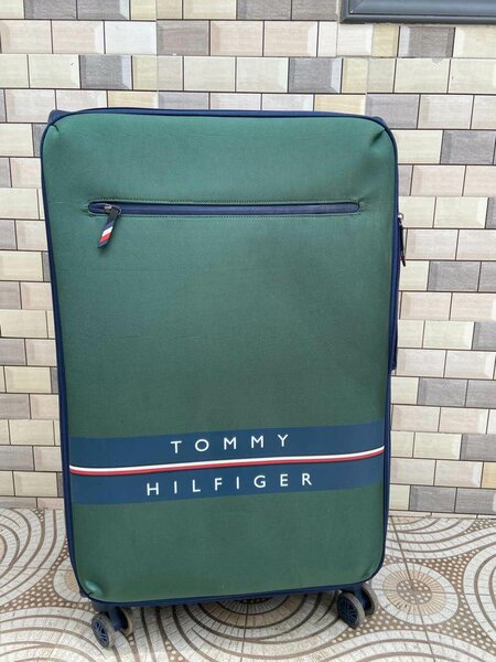 Tommy Hilfiger Suitcase bag