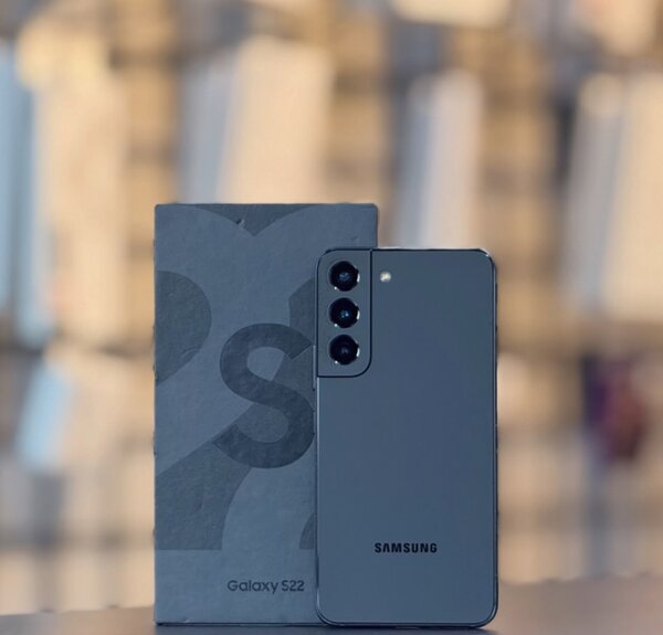 Samsung galaxy s22 128 / 8 neuf scellé