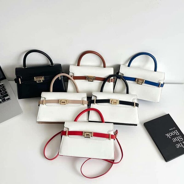 Sac à main chic blanc et rouge