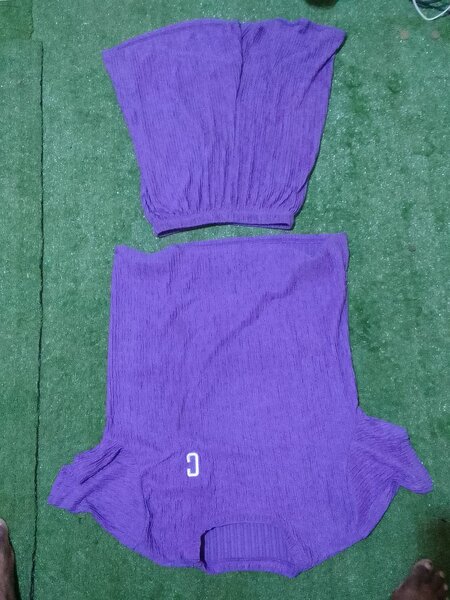 Fashionable wear Top and down