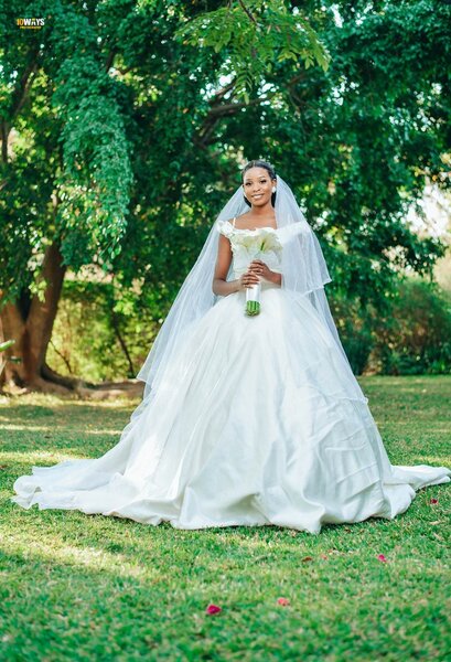 Ballgown wedding dress for hire