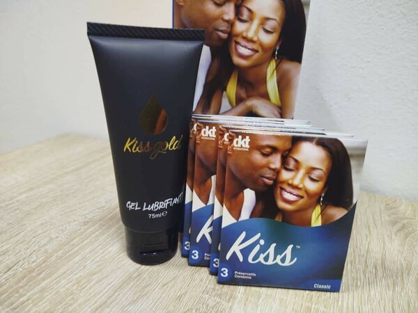 Préservatifs+ lubrifiants kiss